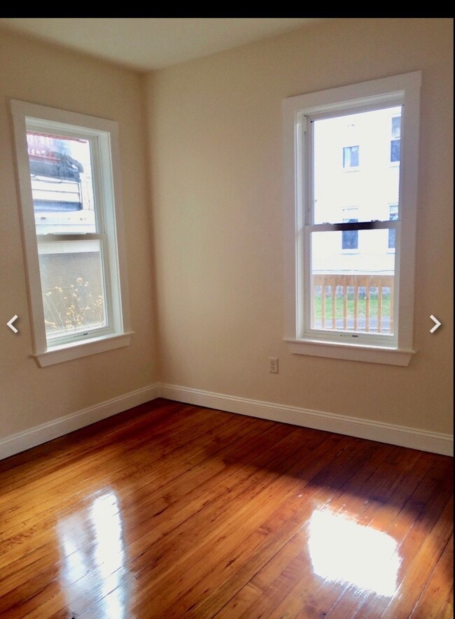 Building Photo - 1085 Dorchester Ave
