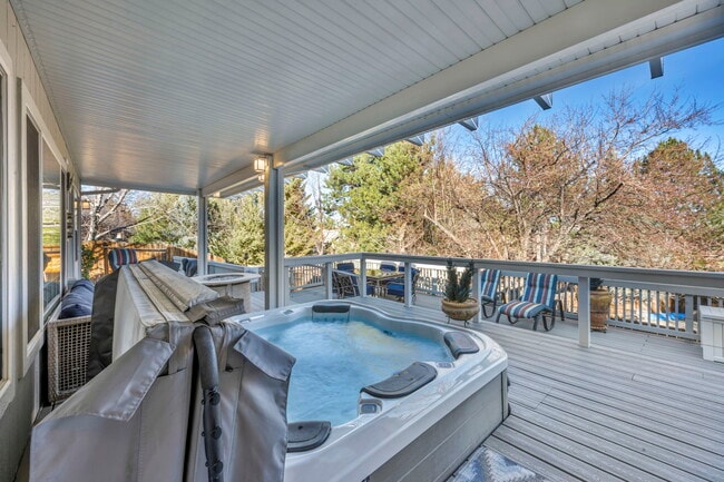 Foto del edificio - 6500 Brookview Cir