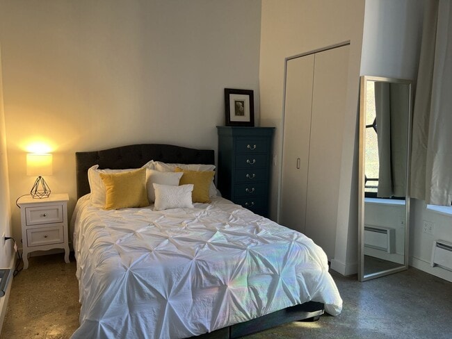 Interior Photo - Lawrence Lofts