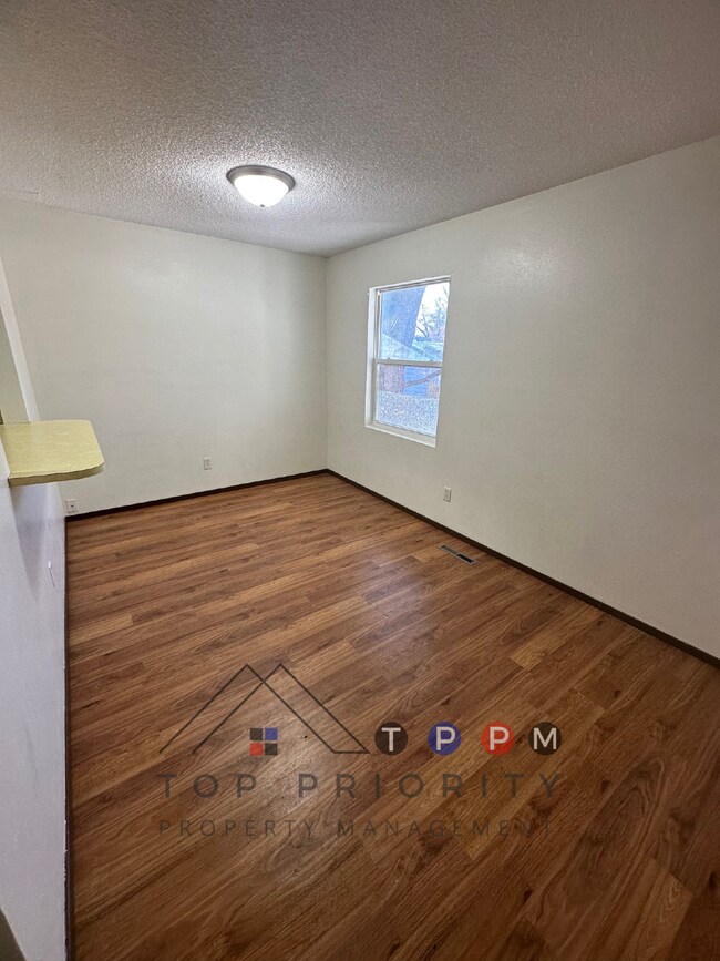 Foto del edificio - 2 Bedroom | 1 Bathroom Unit in Waterloo