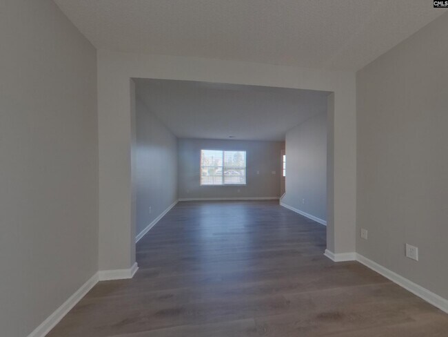Foto del edificio - 407 Hidden Pines Rd