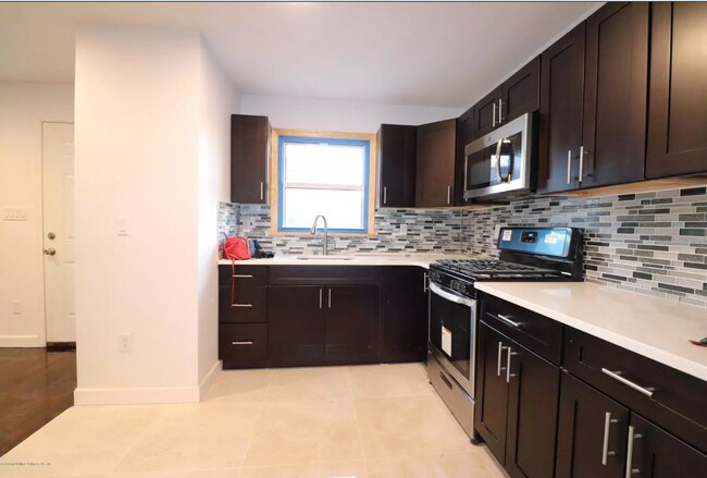 Foto del edificio - 441 Buel Ave