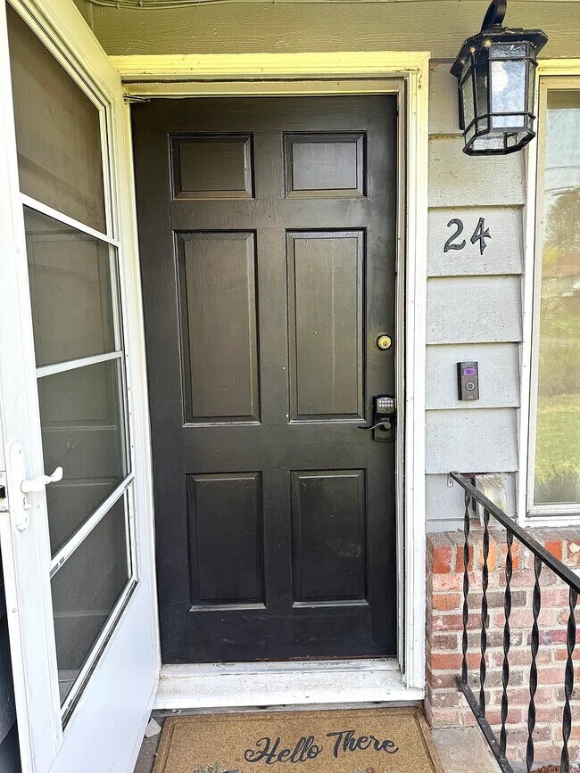 Foto del edificio - 24 Howard Ave