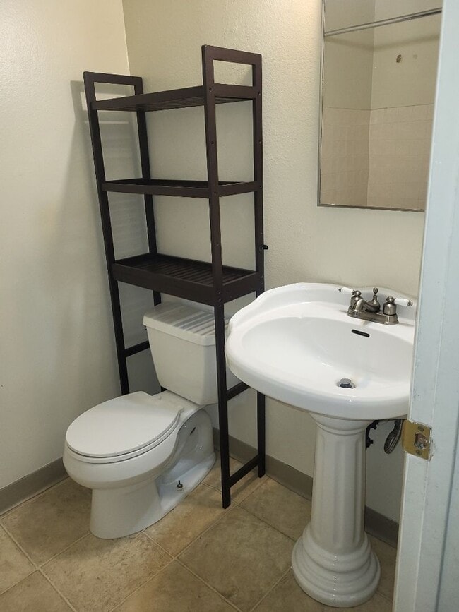 Building Photo - 1680 Gault Way