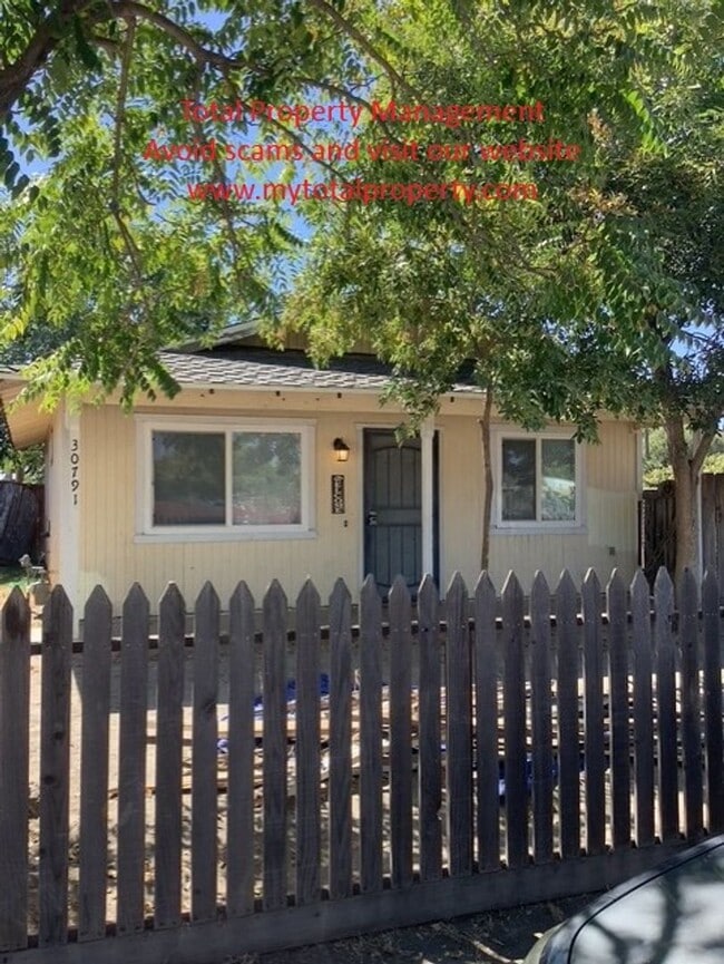 Building Photo - 30791 Robinson Rd