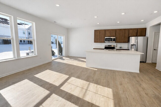 Foto del edificio - 16517 Golden Vly Ln