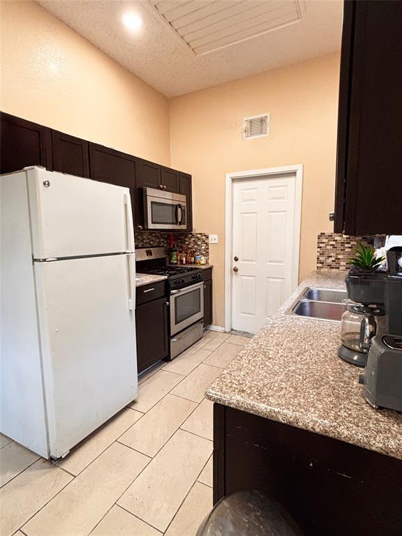 Foto del edificio - 1019 Three Forks Dr