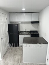 Building Photo - 201 Chandler Dr