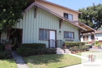 Building Photo - 733 W Foothill Blvd