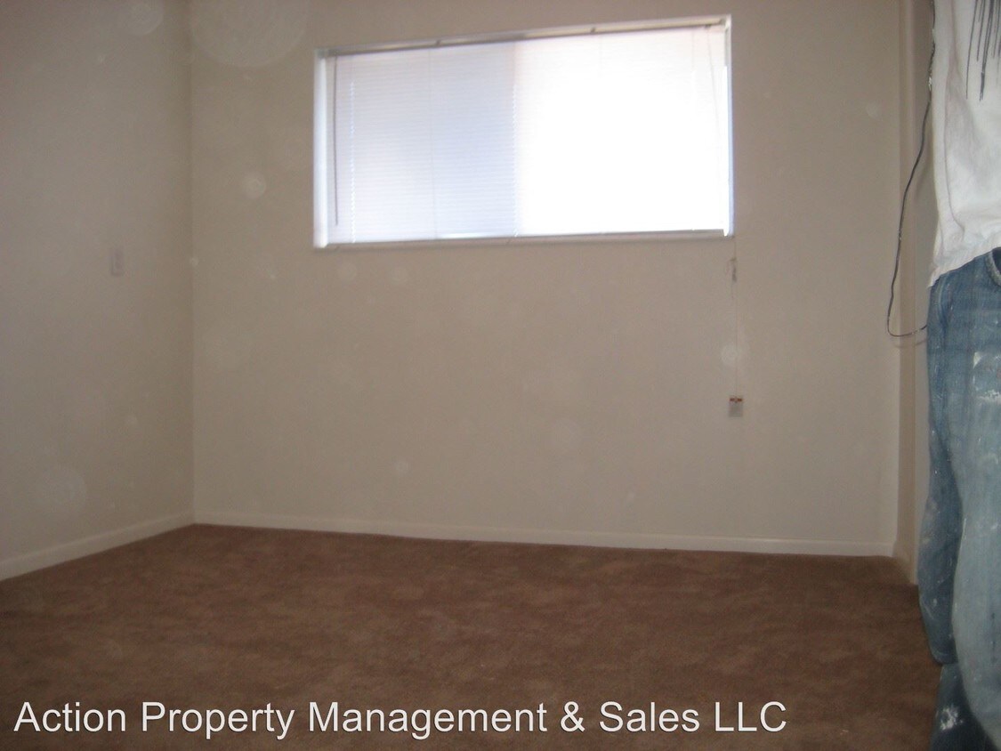 Building Photo - 1462 S 605 E