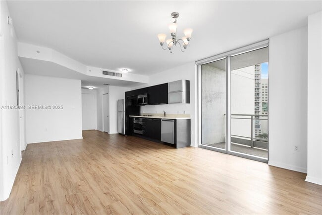 Foto del edificio - 90 SW 3rd St