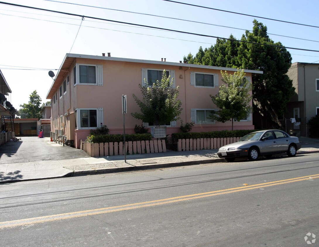 Building Photo - 180 W Virginia St