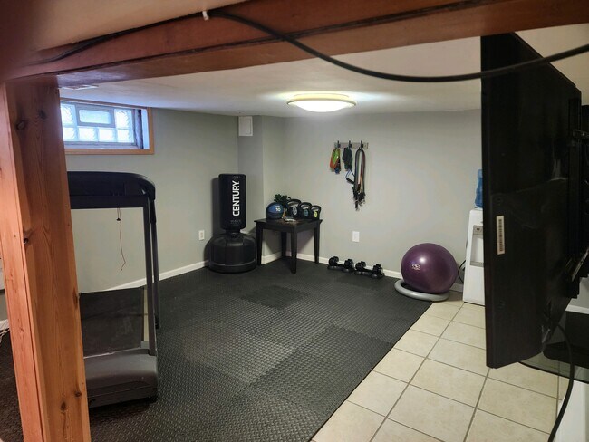 Workout Area - 400 Fairmount Ave