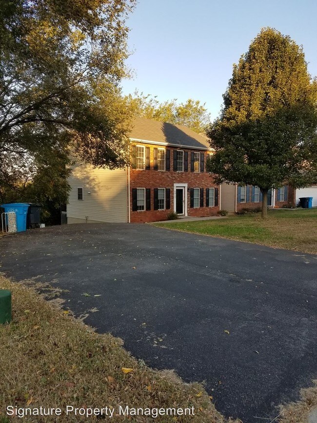 Building Photo - 4812 Nelms Ln NE