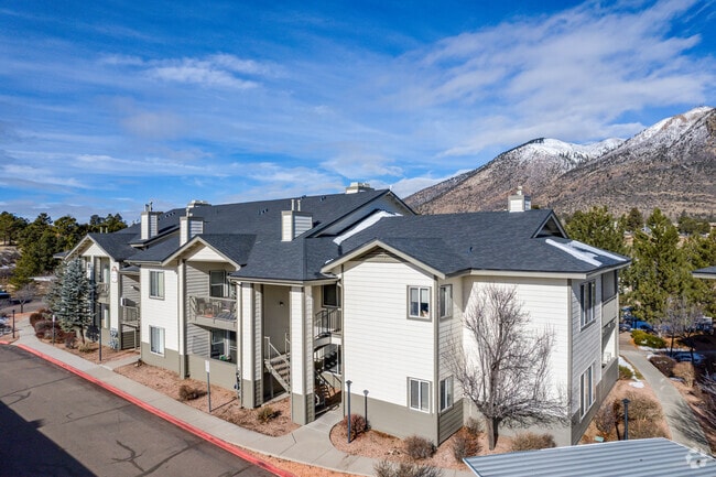Photo - Timberline Place Apartments