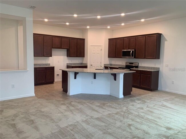 Building Photo - 14765 Seton Creek Blvd