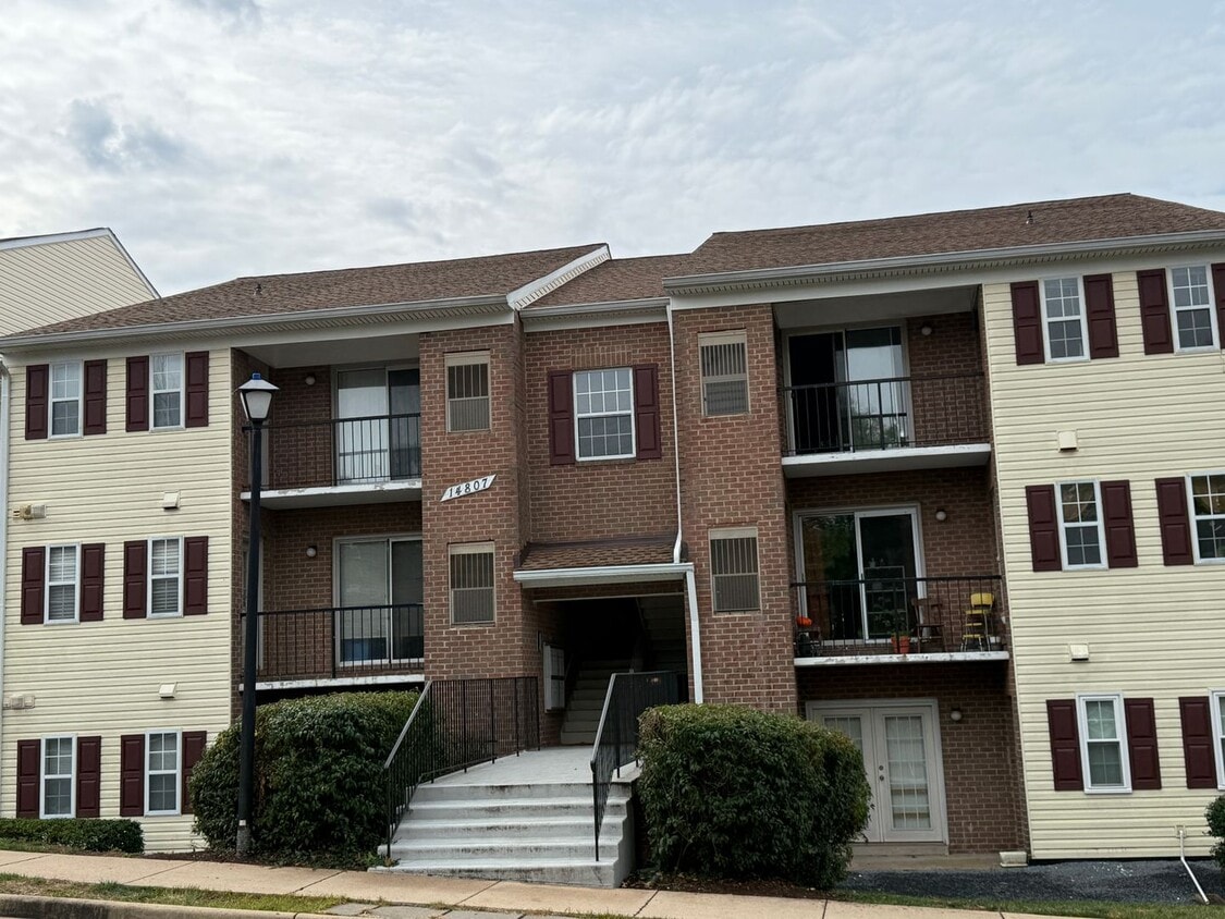 Primary Photo - 14807 Rydell Rd