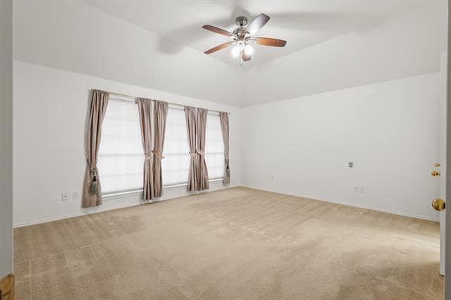 Building Photo - 1407 Clear Creek Dr