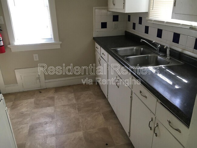 Foto del edificio - 5560 N 40th St
