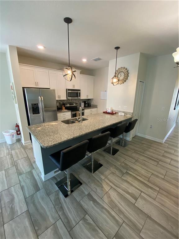 Building Photo - 1560 Moon Valley Dr