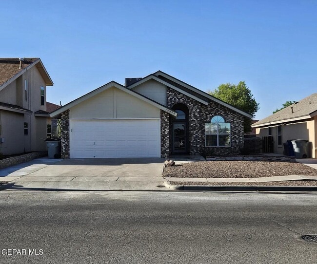 Building Photo - 12353 Tierra Bella Dr