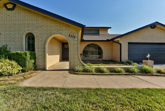 Foto del edificio - 8229 NW 115th St