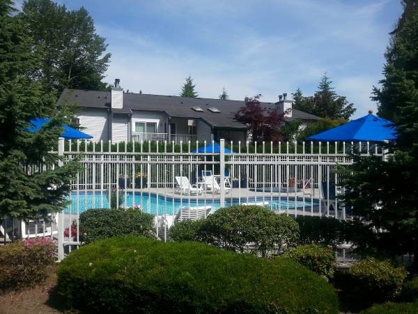 Foto principal - 12720 NE 10th Pl