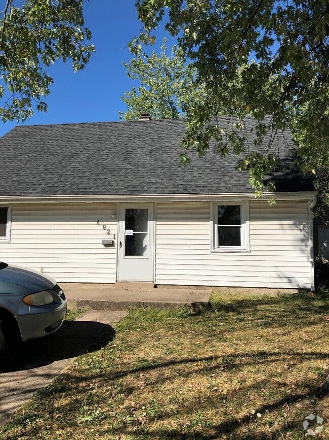 Building Photo - 4021 Prescott Ave
