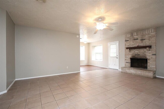 Foto del edificio - 4550 Chestergate Dr