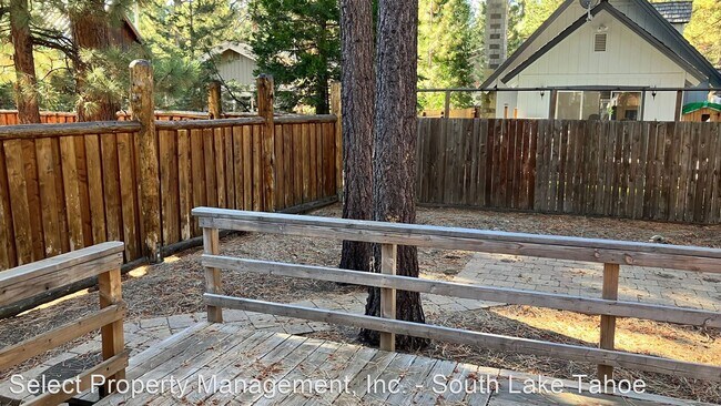 Building Photo - 4 br, 3 bath House - 768 Alameda Ave.