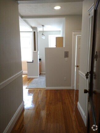 Building Photo - 1121 Commonwealth Ave