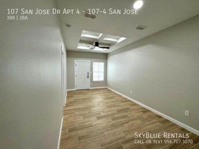 Foto del edificio - 107 San Jose Dr