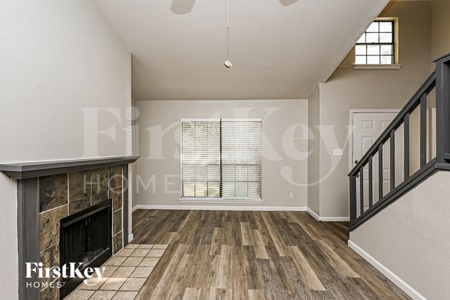 Foto del edificio - 2805 Galemeadow Dr