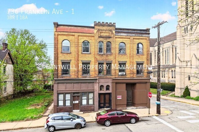 Foto del edificio - 736 Franklin Ave