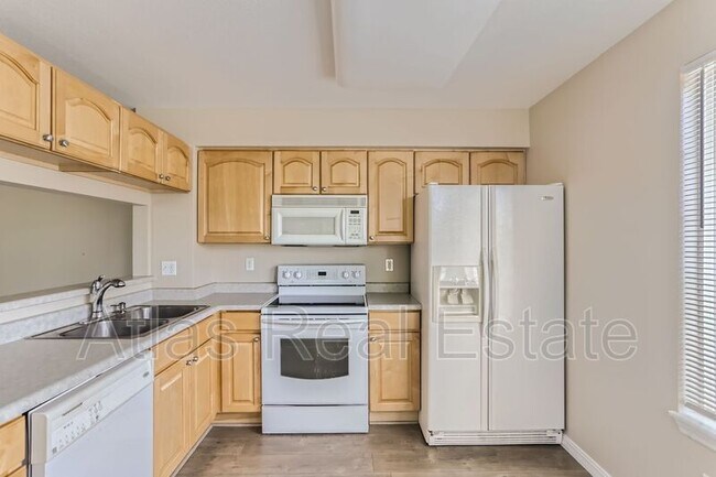 Building Photo - 6808 Antigua Dr