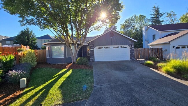 Building Photo - 13938 SW Crist Ct
