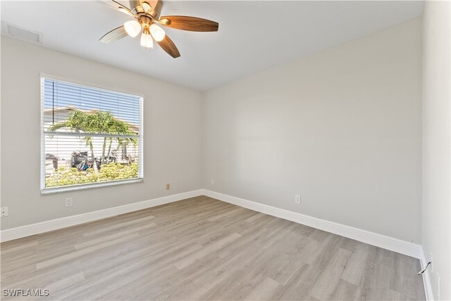 Foto del edificio - 2398 54th Terrace SW