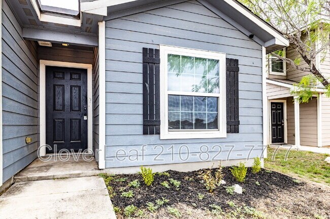 Foto del edificio - 6223 Lakefront