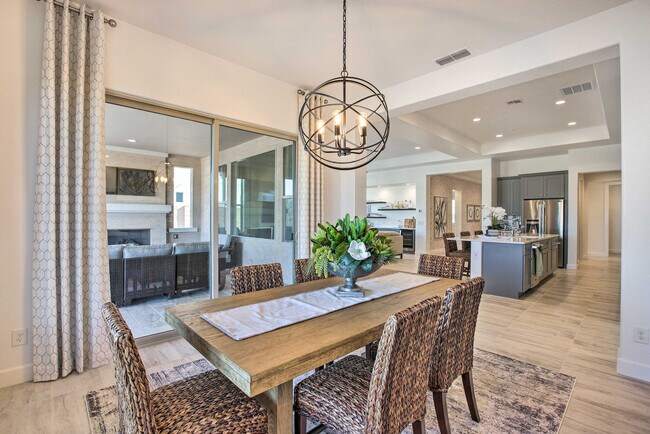 Foto del edificio - 16456 W Monterey Way