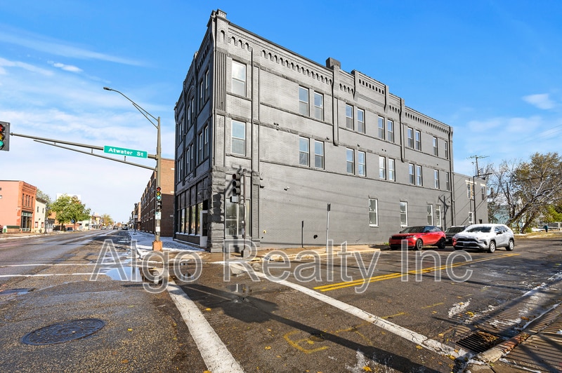 842 Rice St, Saint Paul, MN 55117 Condo for Rent in Saint Paul, MN