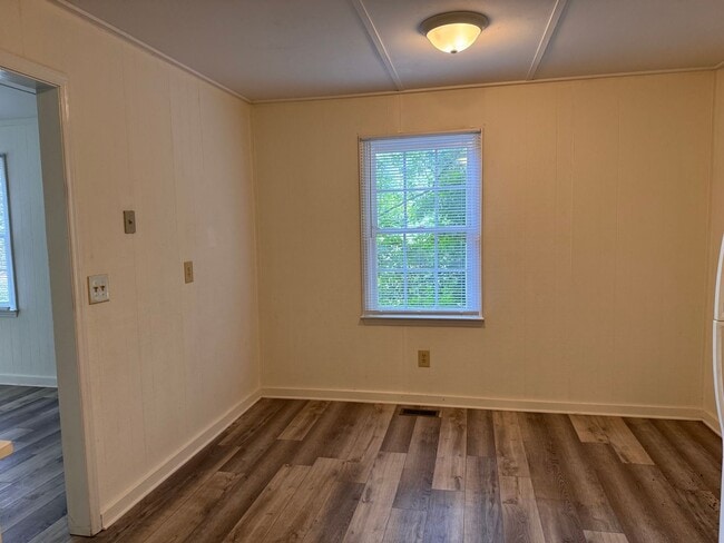 Building Photo - 2 BED, 1 BATH HOME LOCATED IN RAMSEUR