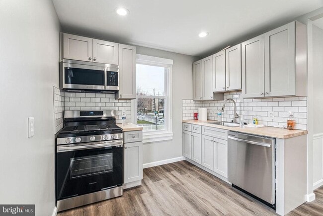 Building Photo - 625 Byberry Rd