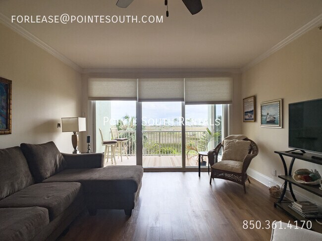 Building Photo - Secluded waterfront condo!
