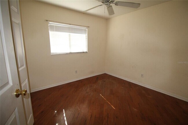 Foto del edificio - 4765 Cornsilk Terrace