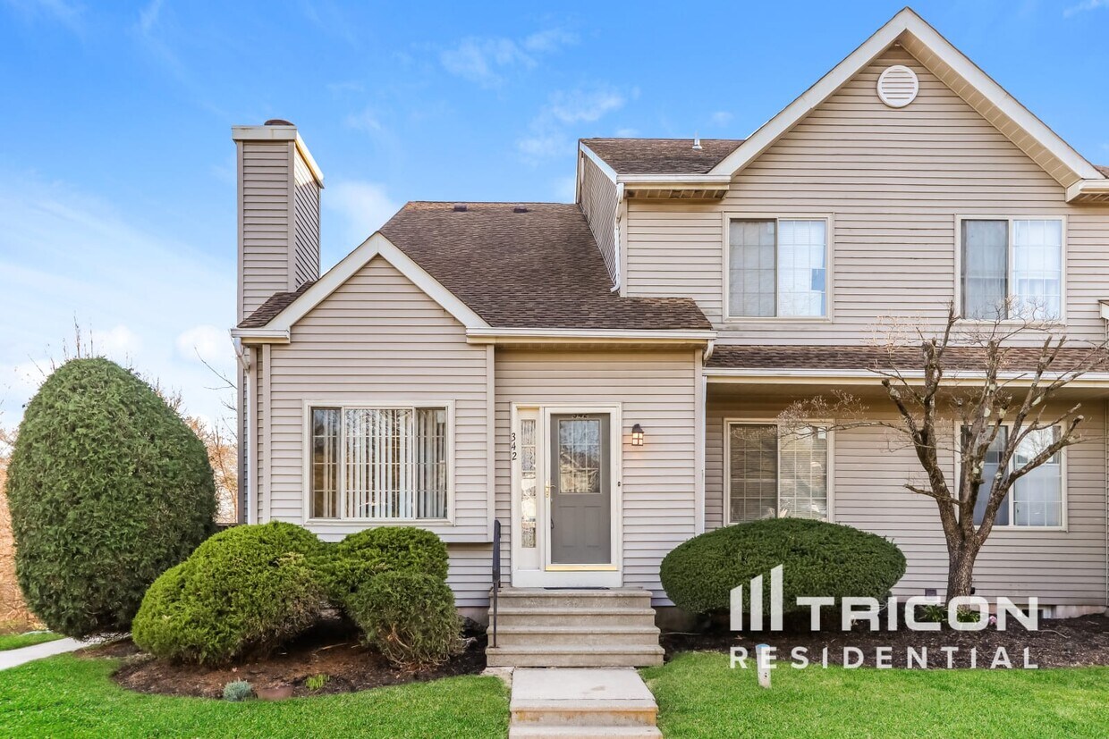Foto principal - 342 Pondview Dr