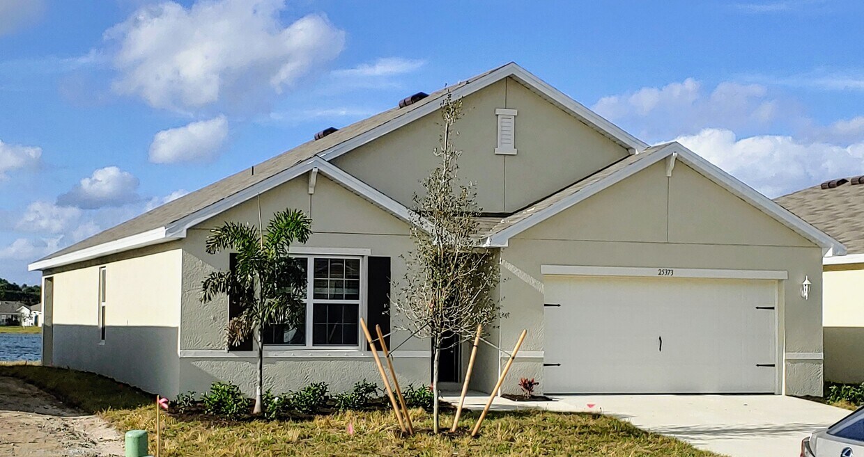 Primary Photo - 25373 E Lenox Cir