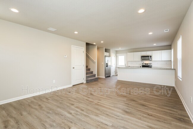 Building Photo - 116 Burlington Dr