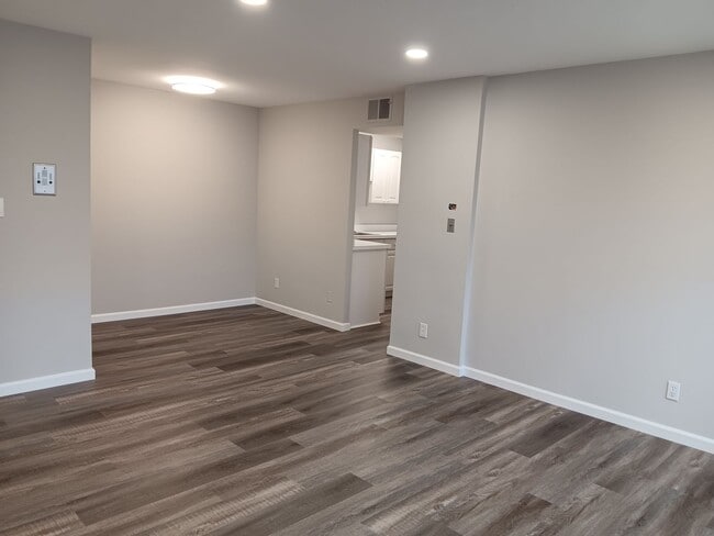 Foto del edificio - 32850 Aurora Rd