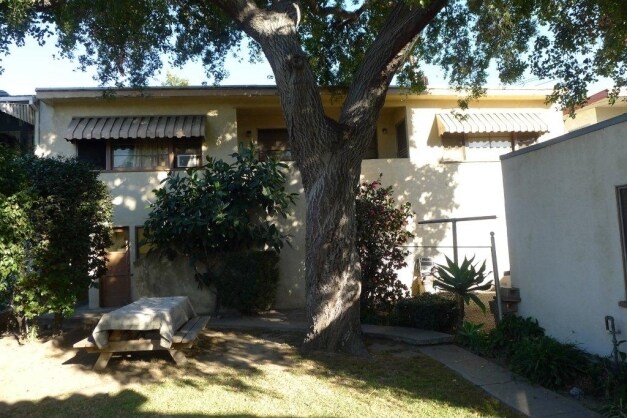 Building Photo - 5928-5932 Camellia Ave