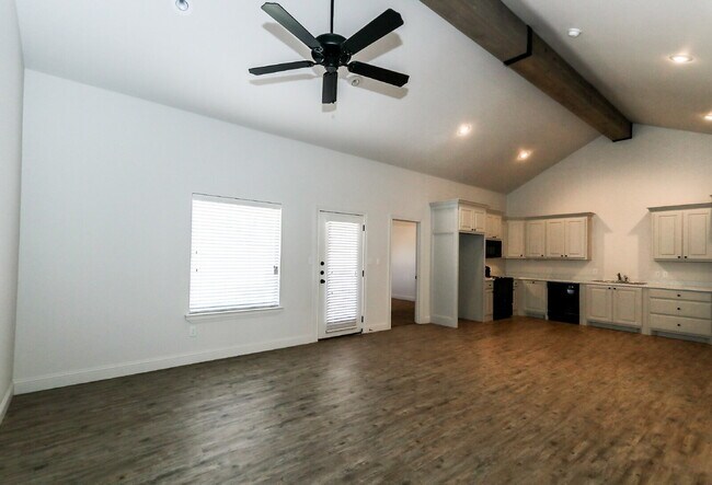 Building Photo - First full month's rent free New Cooper Meadows Subdivision/ South Lubbock CISD